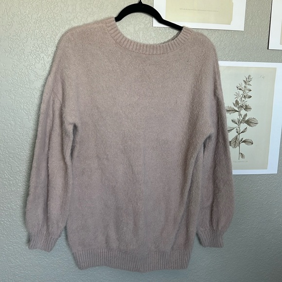 Amazon oversized fuzzy sweater - Picture 1 of 2